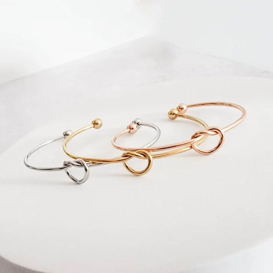 Knot Bangle w/ Charm